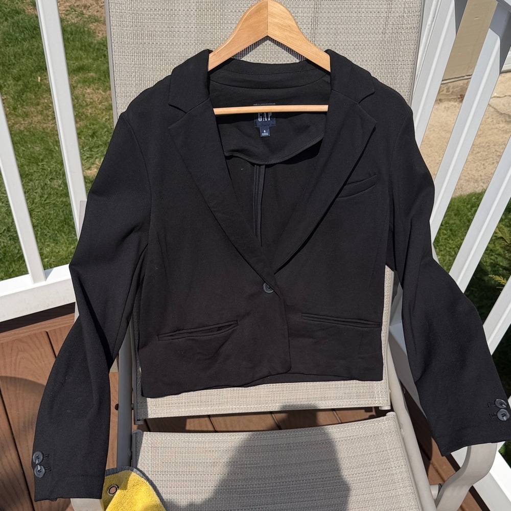 GAP Black Cropped Single-Button Ponte Blazer Women’s Small